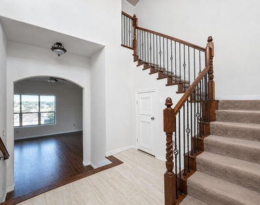 2361 Novin Drive - Photo Thumbnail 3