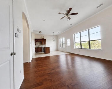 2361 Novin Drive - Photo Thumbnail 7