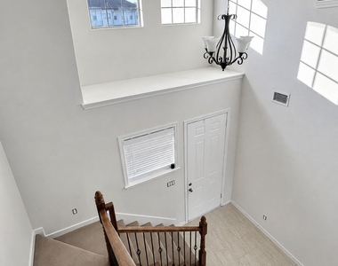 2361 Novin Drive - Photo Thumbnail 4
