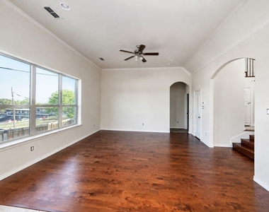 2361 Novin Drive - Photo Thumbnail 6