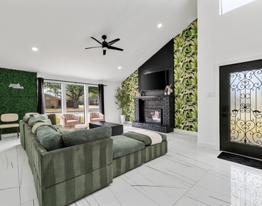 1301 N Trail Drive - Photo Thumbnail 7