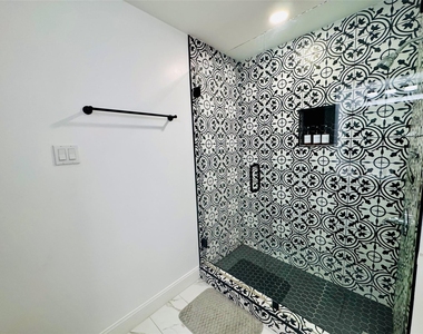 1301 N Trail Drive - Photo Thumbnail 27