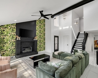 1301 N Trail Drive - Photo Thumbnail 6