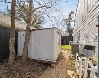 1301 N Trail Drive - Photo Thumbnail 38