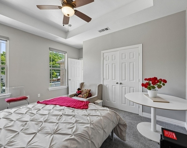 431 W Pioneer Drive - Photo Thumbnail 20
