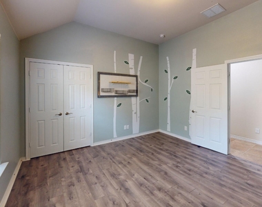 8300 Blue Periwinkle Lane - Photo Thumbnail 18