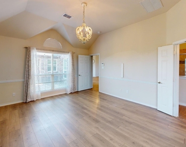 8300 Blue Periwinkle Lane - Photo Thumbnail 12