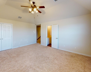 8300 Blue Periwinkle Lane - Photo Thumbnail 19