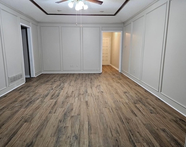309 Christie Court - Photo Thumbnail 1