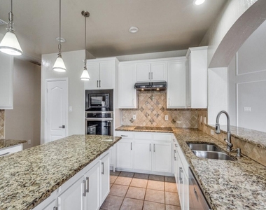 4612 Old Pond Drive - Photo Thumbnail 10