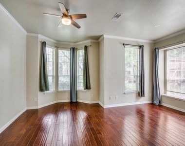 4612 Old Pond Drive - Photo Thumbnail 12