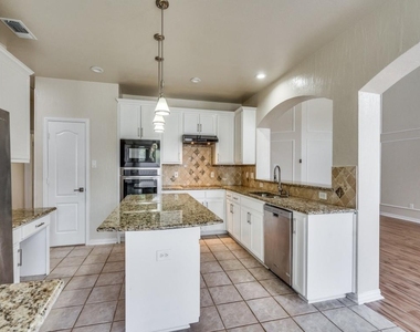 4612 Old Pond Drive - Photo Thumbnail 9