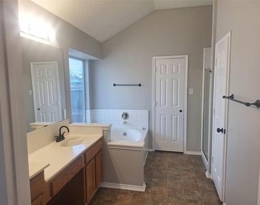 3516 Paladin Place - Photo Thumbnail 32