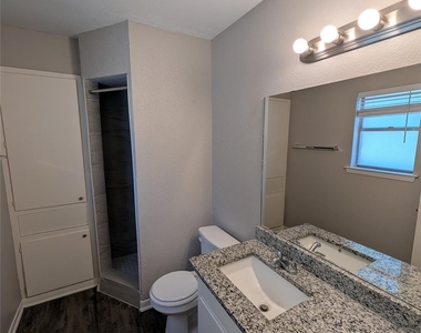 245 Rancho Drive - Photo Thumbnail 15