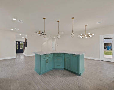 2925 River Ridge Court - Photo Thumbnail 4