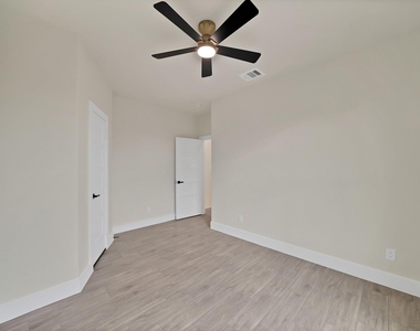2925 River Ridge Court - Photo Thumbnail 21