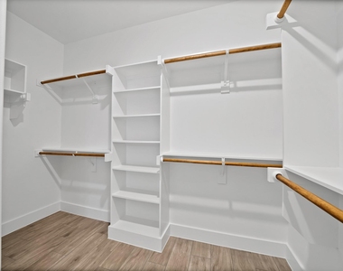 2925 River Ridge Court - Photo Thumbnail 17