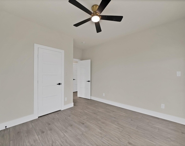 2925 River Ridge Court - Photo Thumbnail 25
