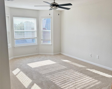 8339 Davis Drive - Photo Thumbnail 18