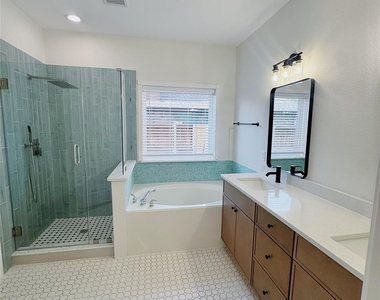 8339 Davis Drive - Photo Thumbnail 15
