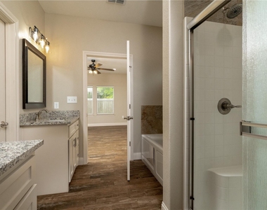 405 Titus Drive - Photo Thumbnail 30