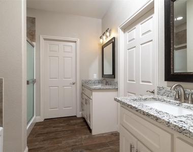 405 Titus Drive - Photo Thumbnail 28