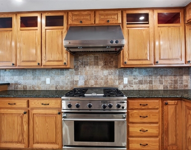 161 Tomlinson Road - Photo Thumbnail 8
