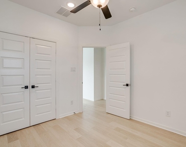 708 Pheasant Run Street - Photo Thumbnail 24