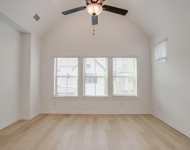 708 Pheasant Run Street - Photo Thumbnail 16