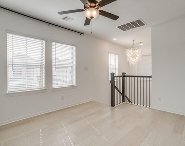 708 Pheasant Run Street - Photo Thumbnail 27
