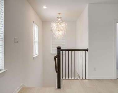 708 Pheasant Run Street - Photo Thumbnail 28