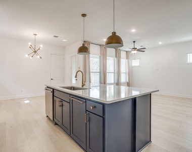 708 Pheasant Run Street - Photo Thumbnail 13