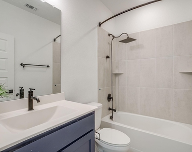 708 Pheasant Run Street - Photo Thumbnail 23
