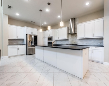 782 Windsor Road - Photo Thumbnail 15
