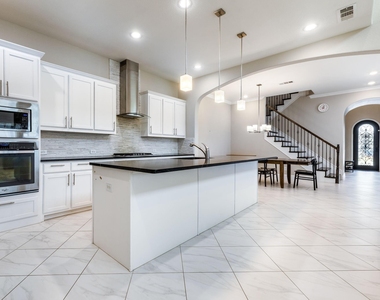 782 Windsor Road - Photo Thumbnail 14