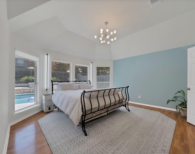 409 Bryce Lane - Photo Thumbnail 14