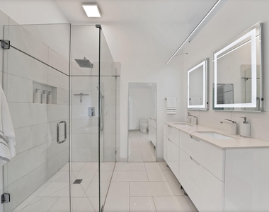 409 Bryce Lane - Photo Thumbnail 16