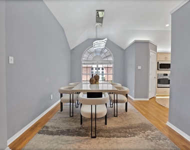 409 Bryce Lane - Photo Thumbnail 13