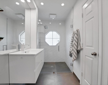 409 Bryce Lane - Photo Thumbnail 19