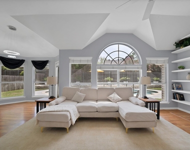 409 Bryce Lane - Photo Thumbnail 7