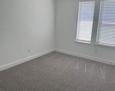 109 North Sky Drive - Photo Thumbnail 22