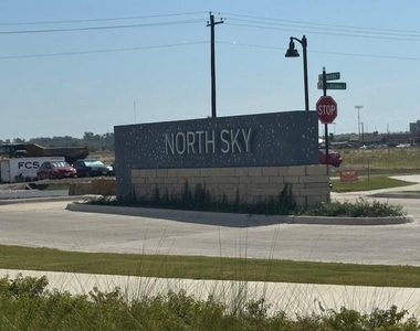 109 North Sky Drive - Photo Thumbnail 3