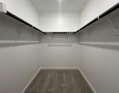 443 Ridge Drive - Photo Thumbnail 14