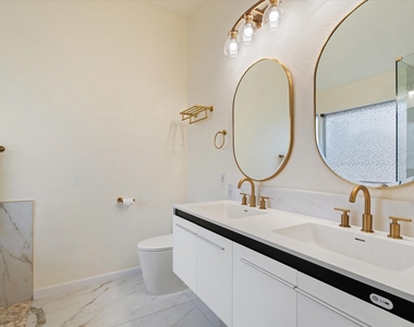 1339 Barclay Drive - Photo Thumbnail 12