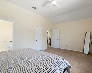 1339 Barclay Drive - Photo Thumbnail 10