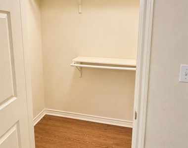 2450 Union Lane - Photo Thumbnail 17