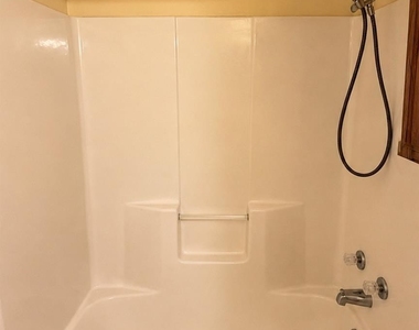 2450 Union Lane - Photo Thumbnail 21
