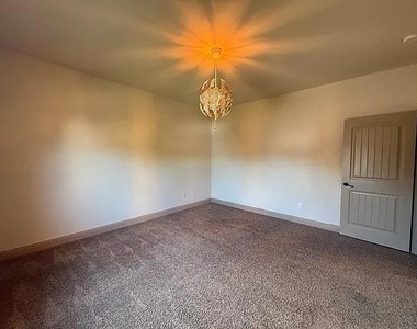 9001 Blue Water Drive - Photo Thumbnail 7