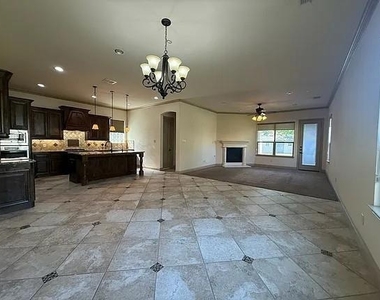 9001 Blue Water Drive - Photo Thumbnail 3