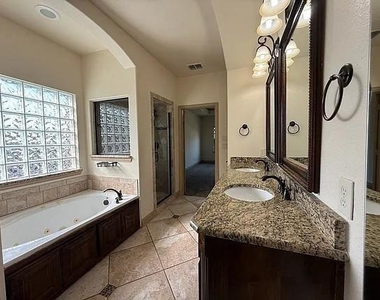 9001 Blue Water Drive - Photo Thumbnail 12